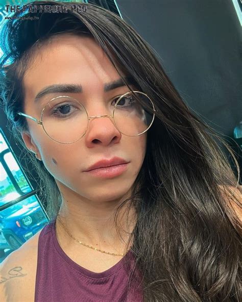 claudia gadelha naked|Claudia Gadelha Nude And Onlyfans Photos